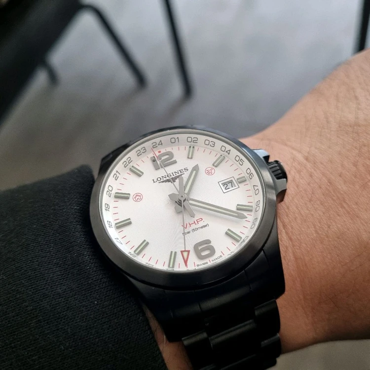 론진 콘퀘스트 V.H.P GMT PVD 43mm L3.728.2.76.6 이미지