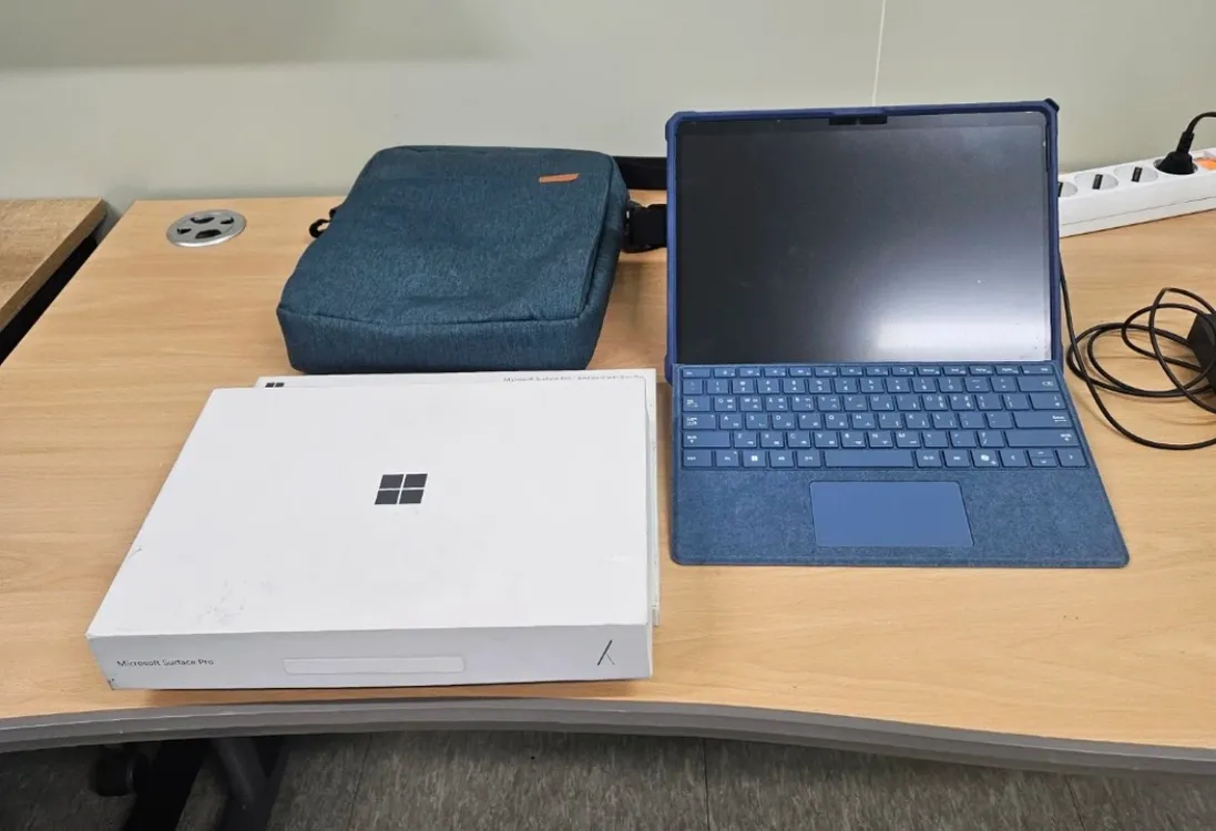 Microsoft Surface Pro 11세대 노트북 및 타입커버,슬림펜 판매 이미지