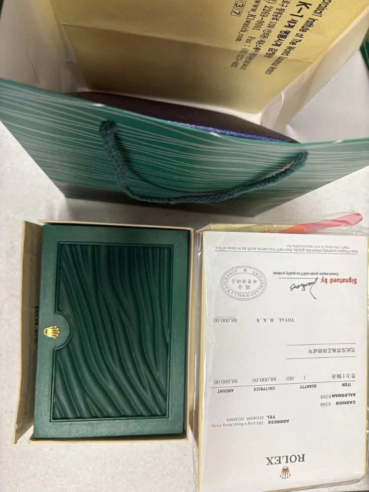 올리브그린 로렉스 이미지