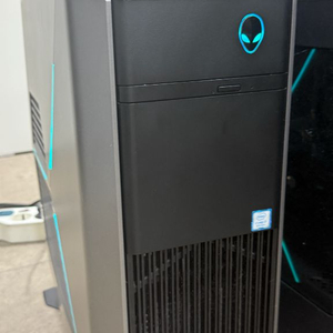 에일리언웨어 R7 8700k 팝니다 이미지