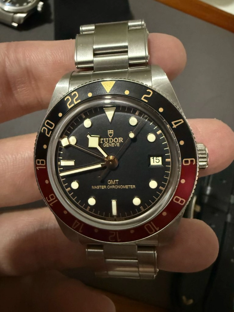 블랙베이58gmt 이미지