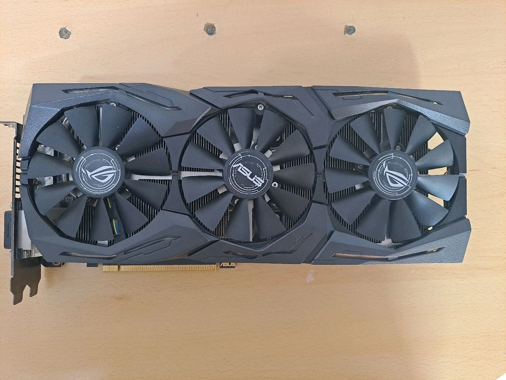 asus rog strix rx590 8gb 이미지