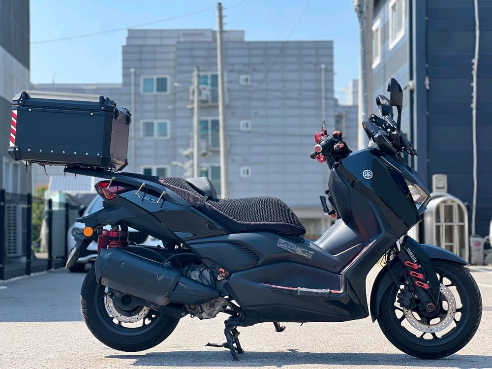 야마하 Xmax300 (24년,페리 이미지