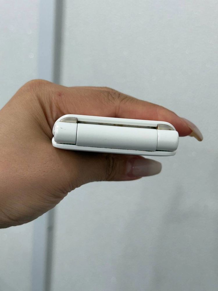 갤럭시폴더2 화이트 32GB Y1930 이미지