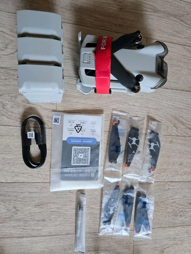 DJI Mini 4 Pro 플라이 모어 콤보 플러스 이미지