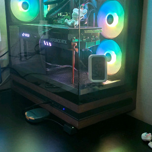 [S급] 7800X3D + RTX 4070 Ti 하이엔드 게이밍 PC 본체 판매합니다 이미지