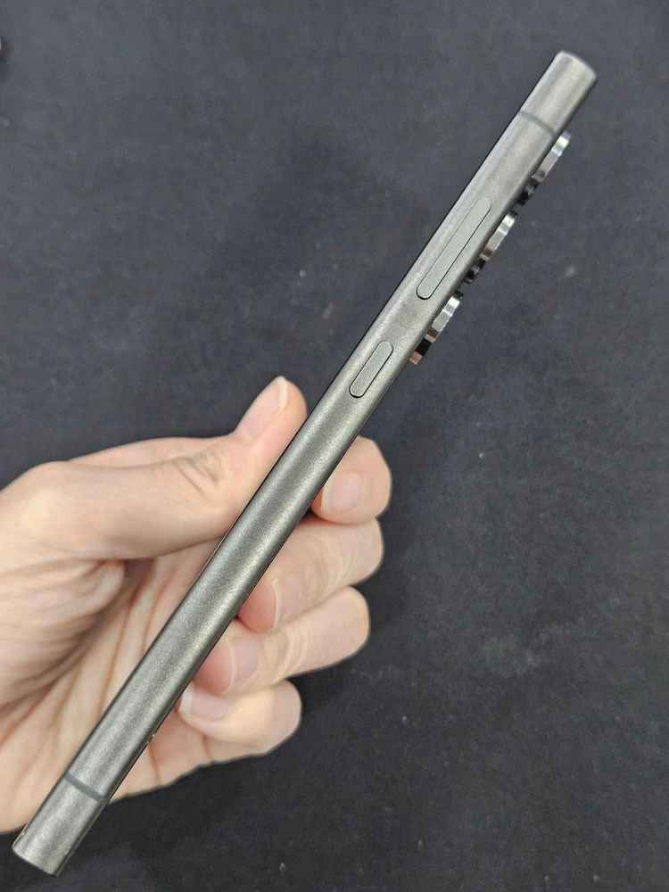 갤럭시 S24울트라 256GB 이미지