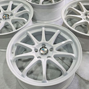 18인치 RAYS CE28 ST 화이트 휠 이미지