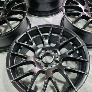 18인치 BMW M퍼포먼스 ST 블랙 휠 이미지