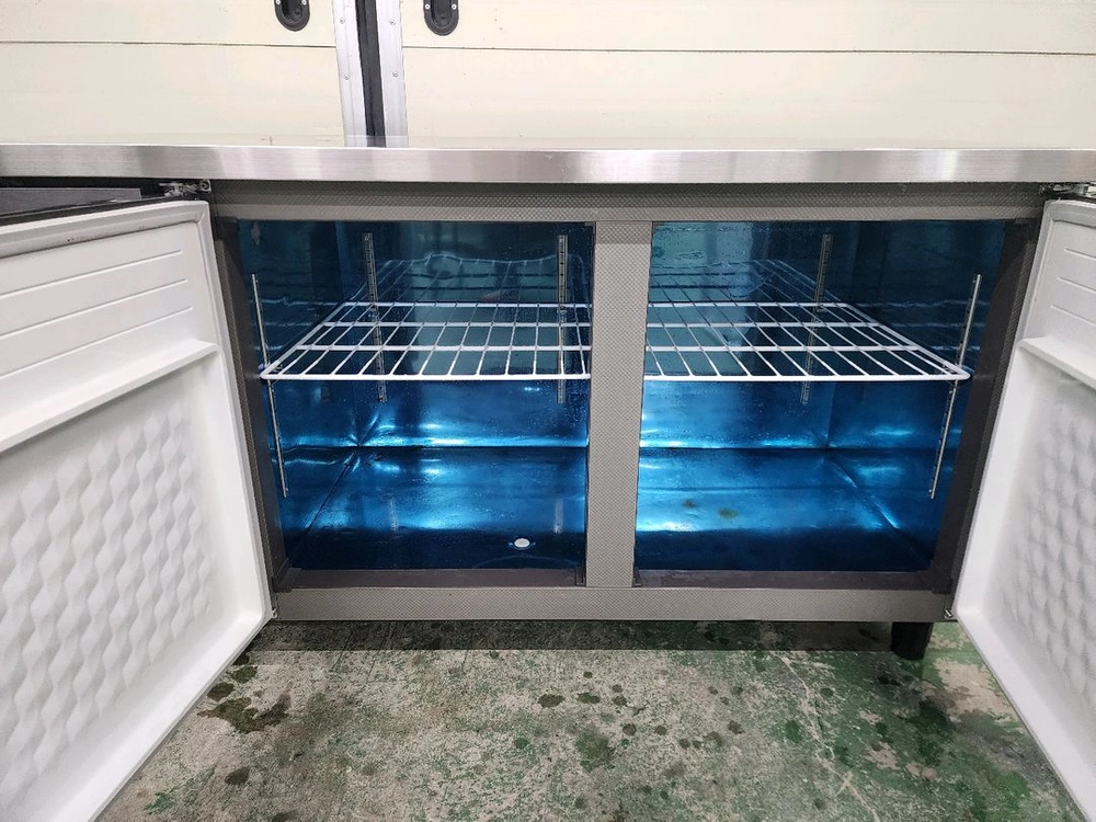 스타리온 1500 테이블냉장고 이미지