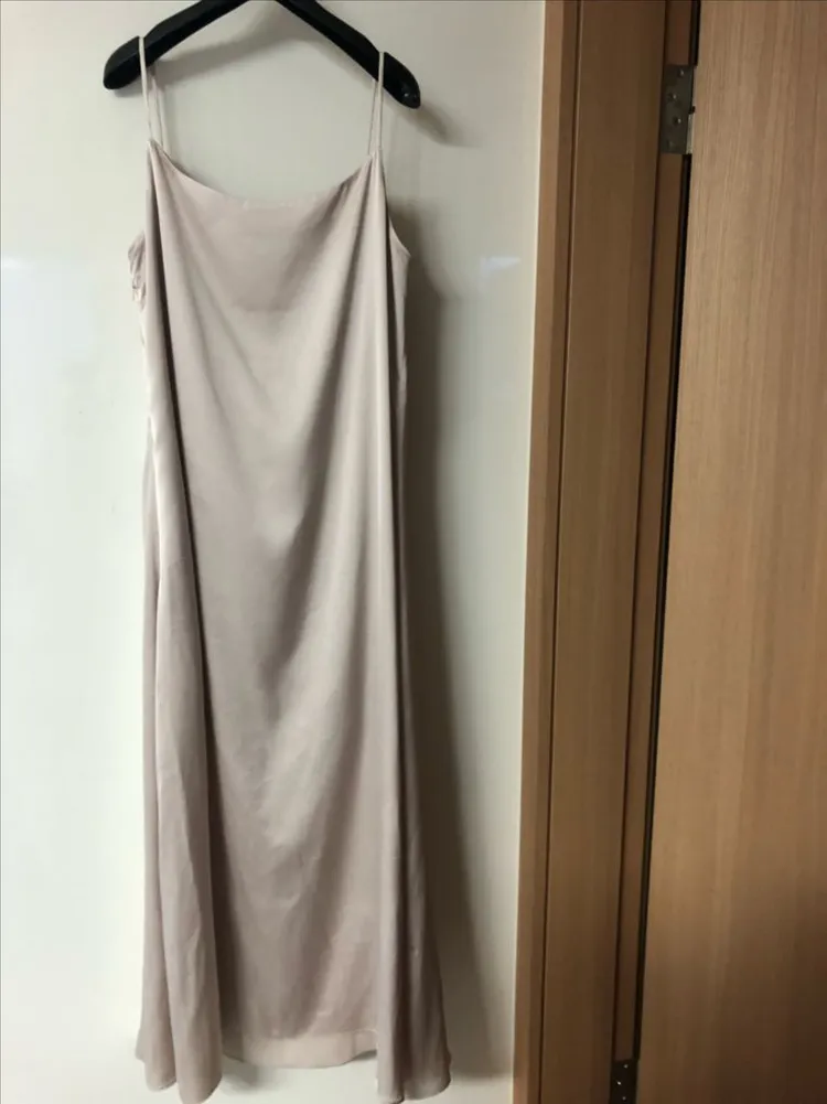 데일리룩 dailylook 새틴 무드 롱 원피스 드레스 슬리브리스 나시 이미지