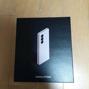 갤럭시Z폴드6 256G 미개봉(추가포함) 이미지