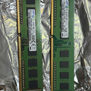 삼성 DDR3 4GB PC3-12800U 램 2개 이미지