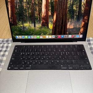 맥북 프로 M3 Pro 14인치 18GB / 512GB 이미지
