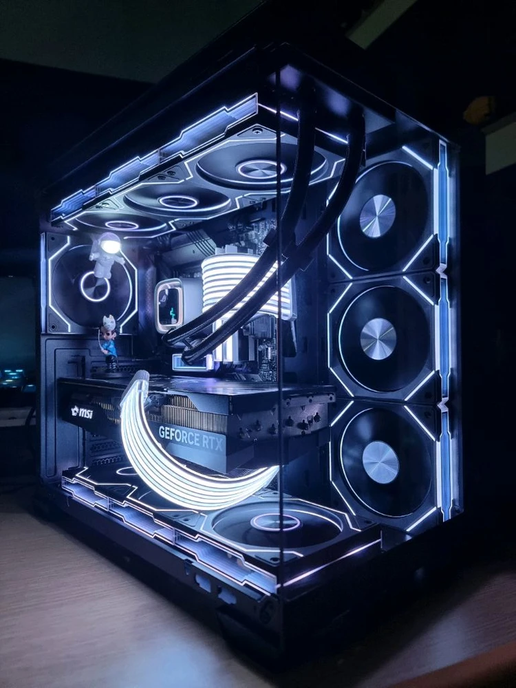 초고사양 인텔 게이밍 컴퓨터 13700k rtx 4070 ti 팝니다. 이미지