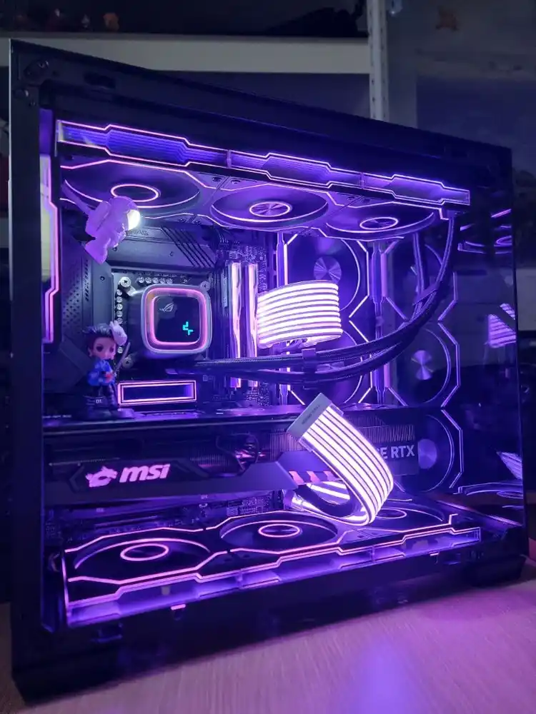 초고사양 인텔 게이밍 컴퓨터 13700k rtx 4070 ti 팝니다. 이미지