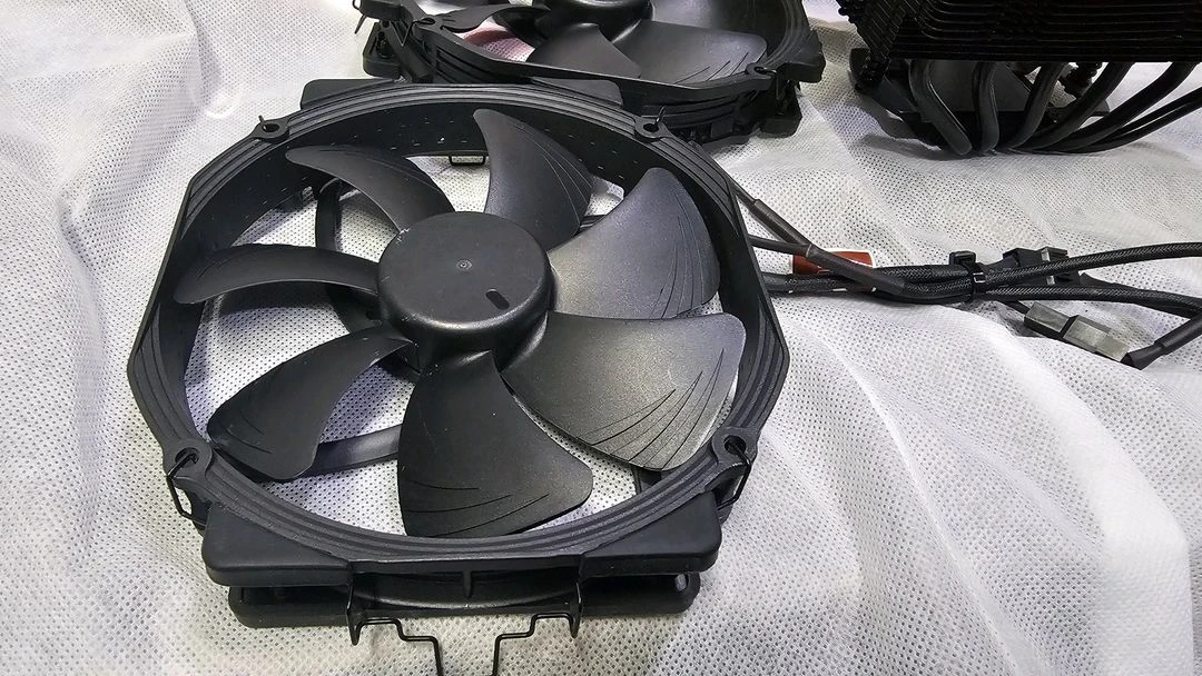 CPU공랭쿨러 녹투아 nh-d15 chromax.black 이미지