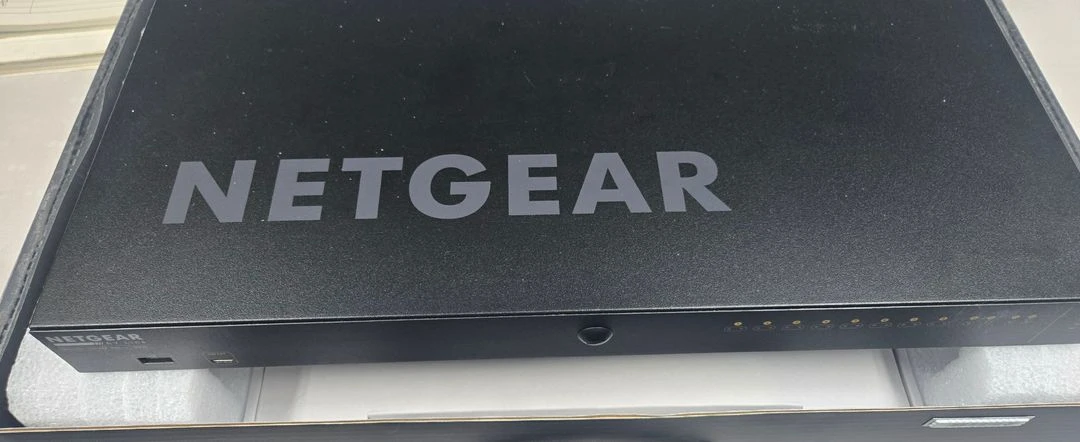 넷기어 Netgear M4250-10G2XF - PoE++ (GSM4212UX) 팝니다. 이미지
