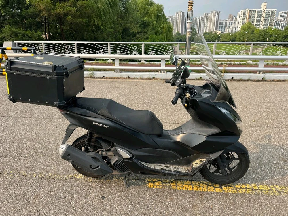 혼다 pcx125 23년형 abs 스마트키차량 팝니다 이미지