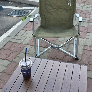 코베아 캠핑 의자와 테이블 팝니다. 이미지