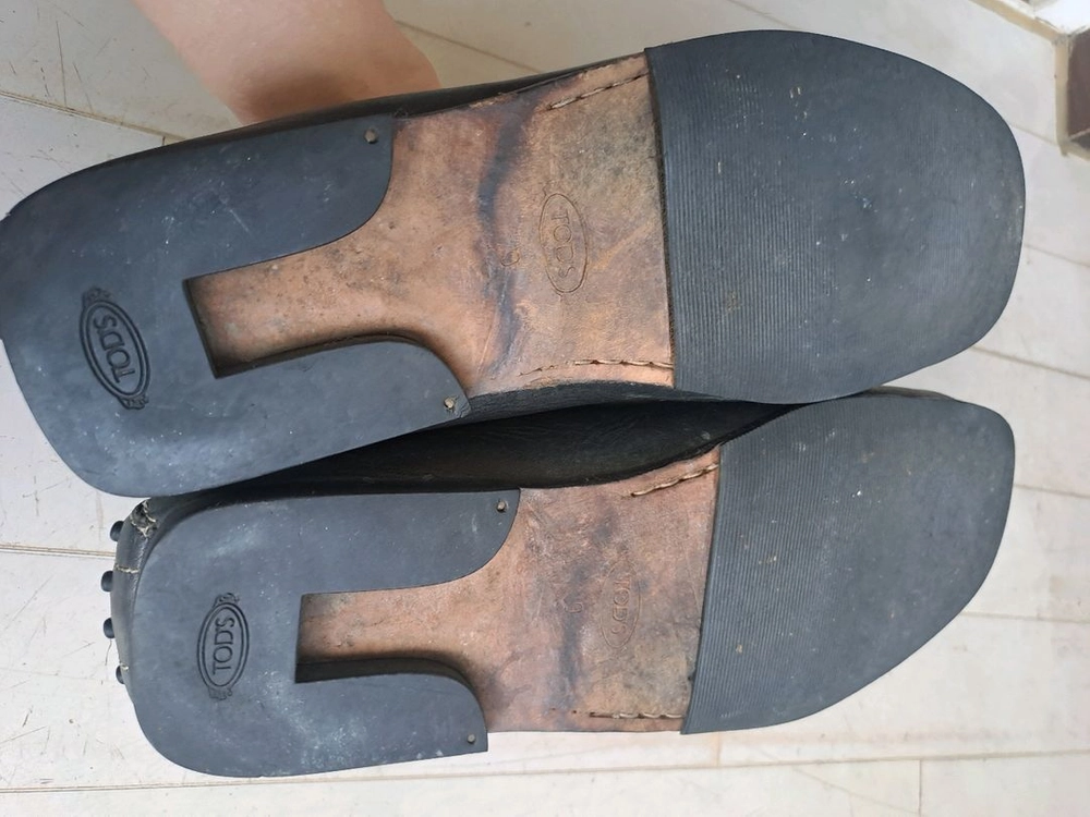 TODS 로퍼입니다 이미지