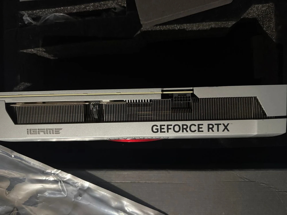 COLORFUL iGame 지포스 RTX 4070 Ti Advanced OC D6X 12GB 이미지