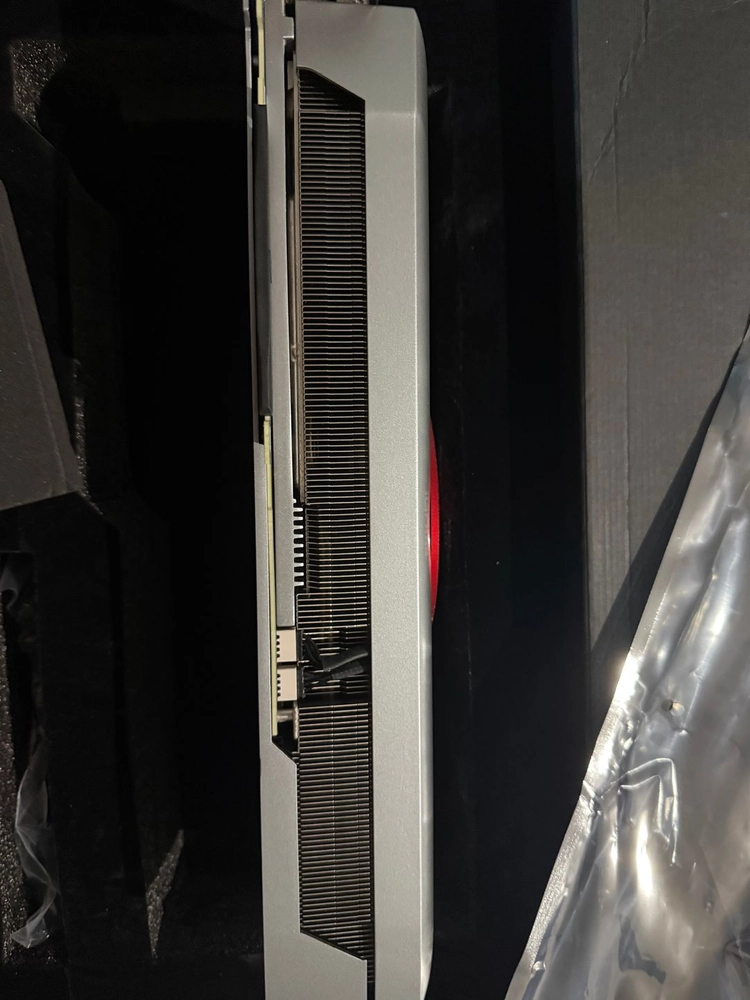 COLORFUL iGame 지포스 RTX 4070 Ti Advanced OC D6X 12GB 이미지