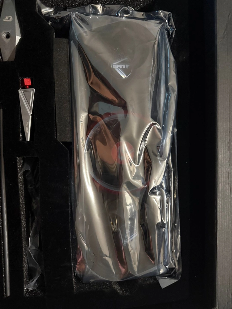 COLORFUL iGame 지포스 RTX 4070 Ti Advanced OC D6X 12GB 이미지