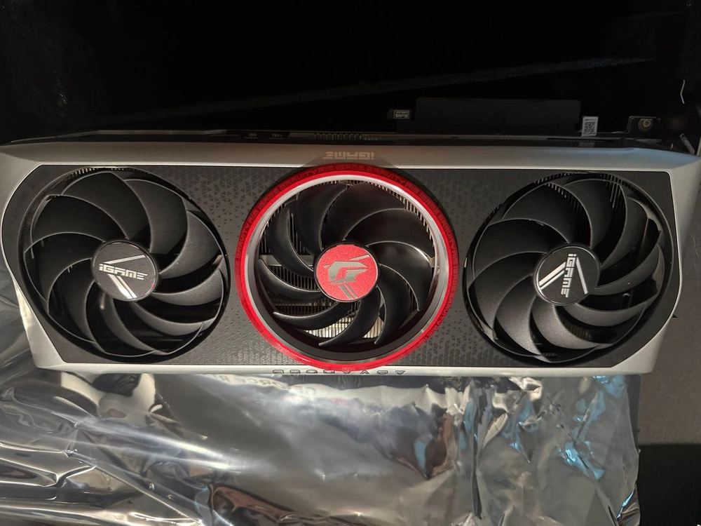 COLORFUL iGame 지포스 RTX 4070 Ti Advanced OC D6X 12GB 이미지