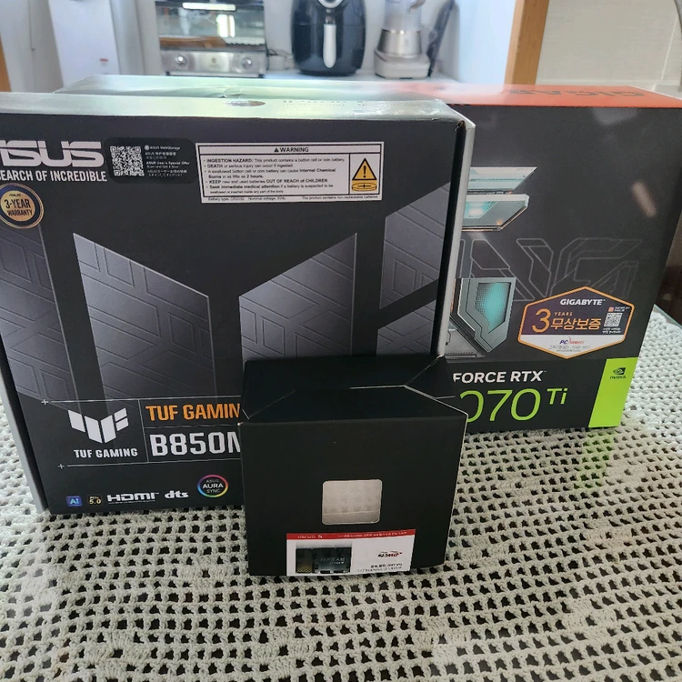 783d 5070ti b850 ddt532gb ssd 1t 800w피워 조립pc 컴퓨터본체 이미지