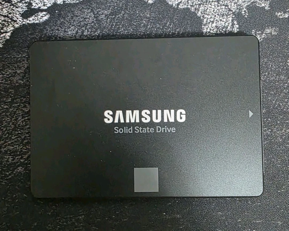 삼성 860 EVO 500GB SSD 이미지