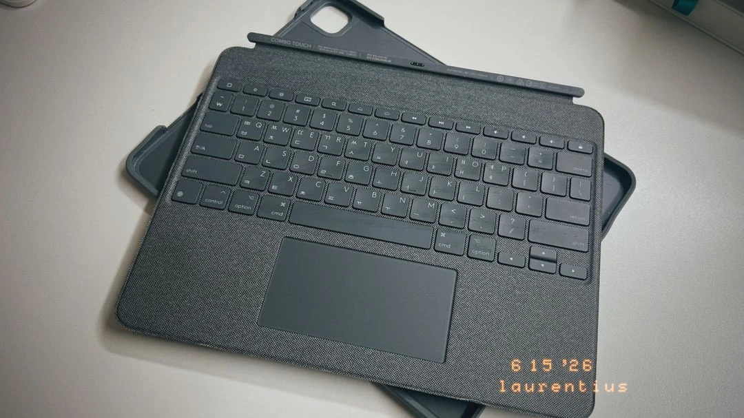 아이패드 프로 5세대 12.9인치 m1 wifi 512gb & 애플펜슬 + 로지텍 콤보터치 이미지