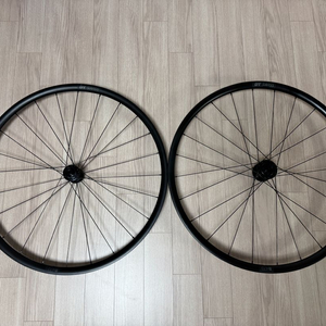 디티스위스 r470 로드 자전거 휠셋 팝니다 이미지