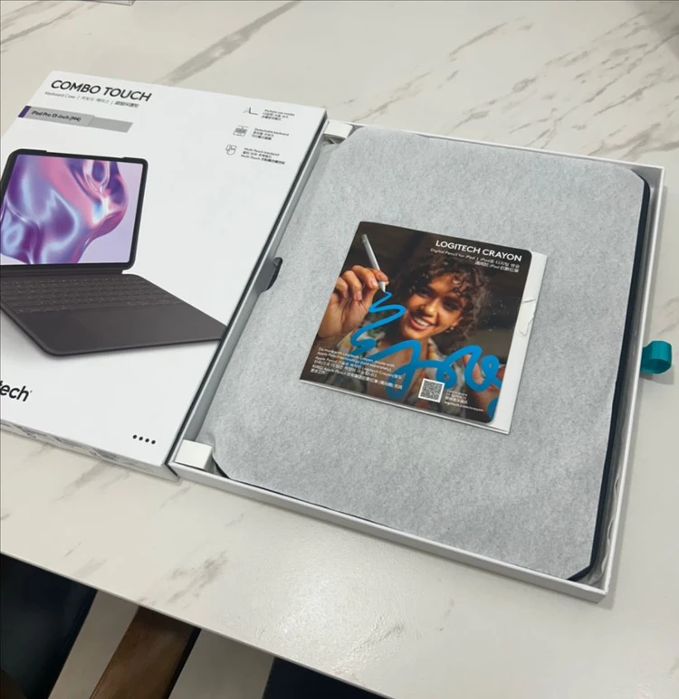 로지텍 콤보터치 iPad Pro 13인치 M4/M5 미사용급 풀박스 이미지
