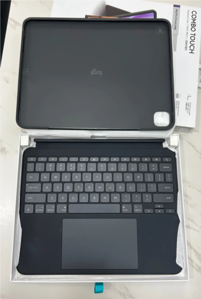 로지텍 콤보터치 iPad Pro 13인치 M4/M5 미사용급 풀박스 이미지