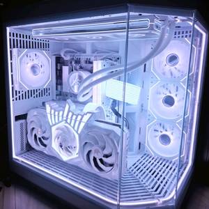 라이젠7 9800X3D RTX5070TI HOF 감성PC 팝니다. 이미지