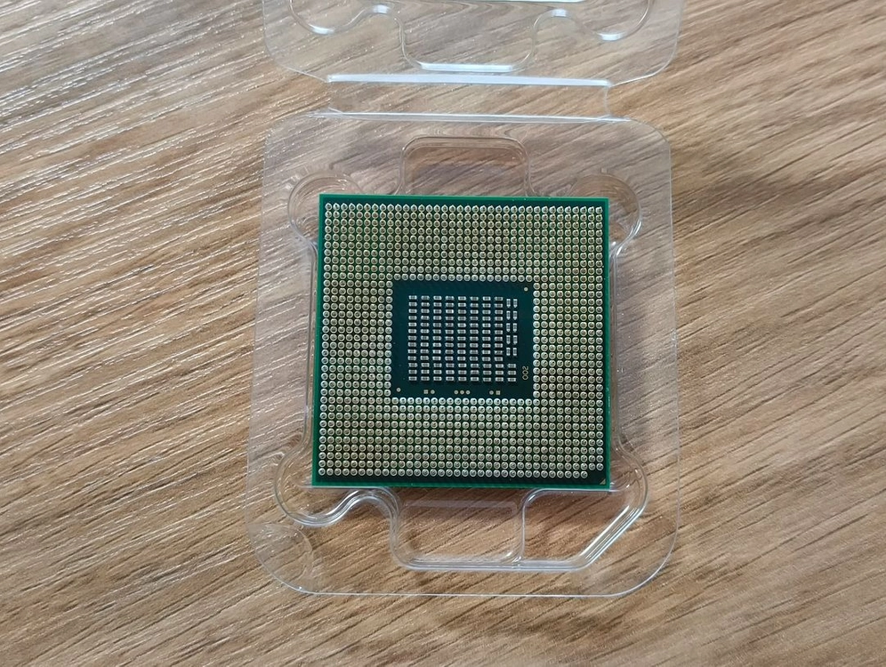 Intel Core i7-2670QM CPU 이미지