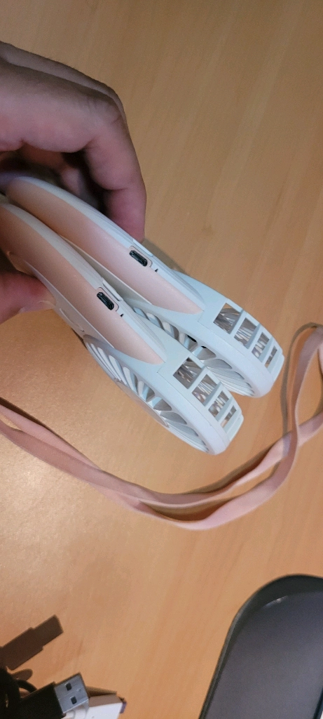 브리츠 2종 휴대용선풍기 이미지