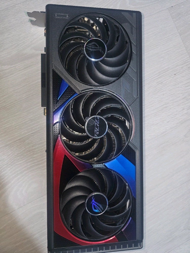 ASUS ROG STRIX 지포스 RTX 4070 Ti D6 12GB 그래픽카드 이미지