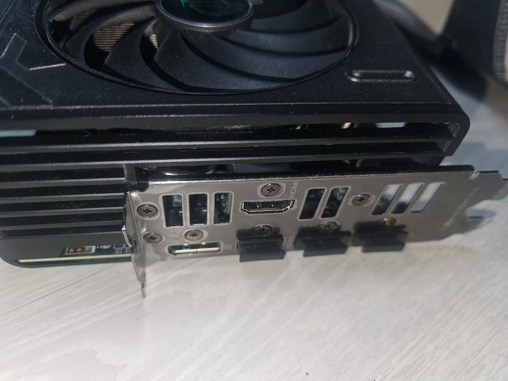 ASUS ROG STRIX 지포스 RTX 4070 Ti D6 12GB 그래픽카드 이미지