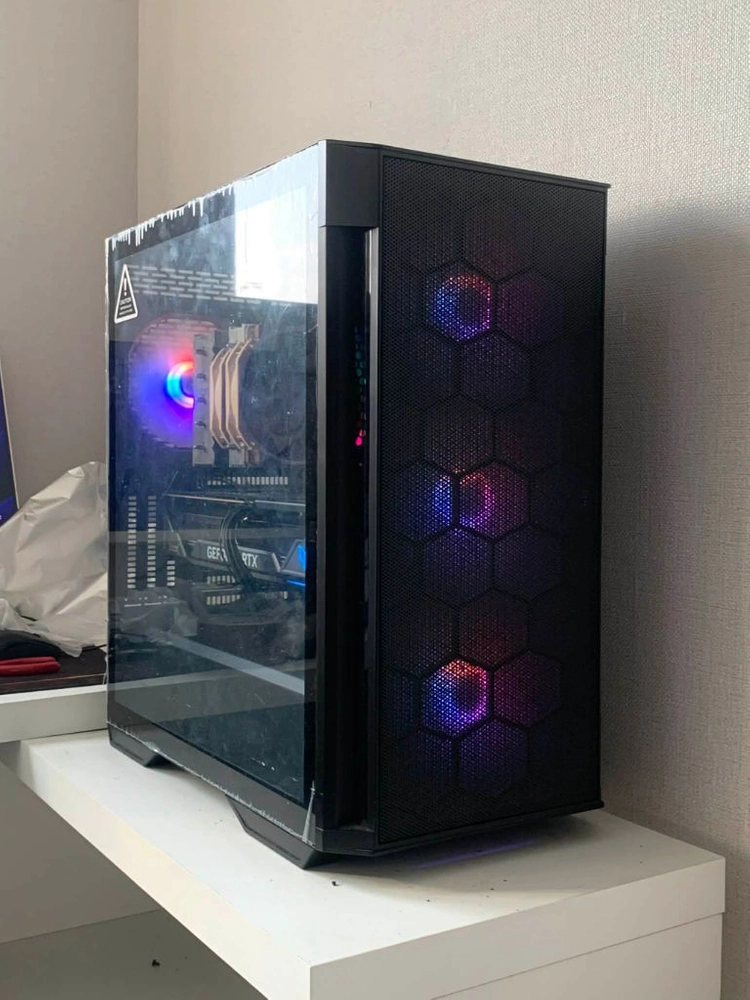 7950x3d rtx 4080super 게이밍 컴퓨터 본체 이미지