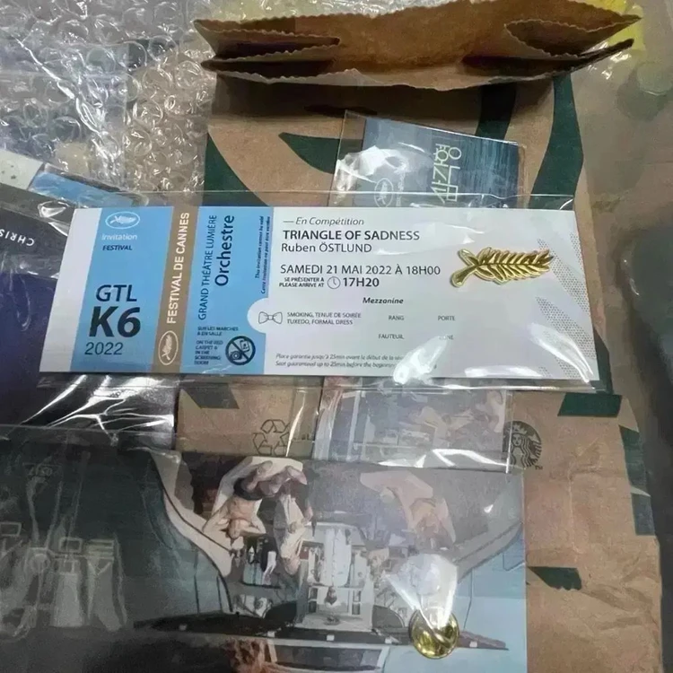 슬픔의삼각형 아티스트 뱃지 칸뱃지 필름마크 아트카드 포스터 오리지널티켓 칸영화제 이미지
