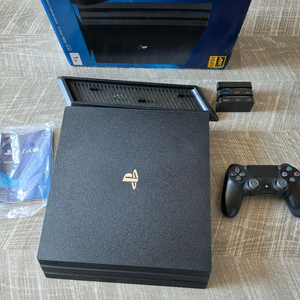 PS4 PRO 1TB 7218B 펌9.0 이미지