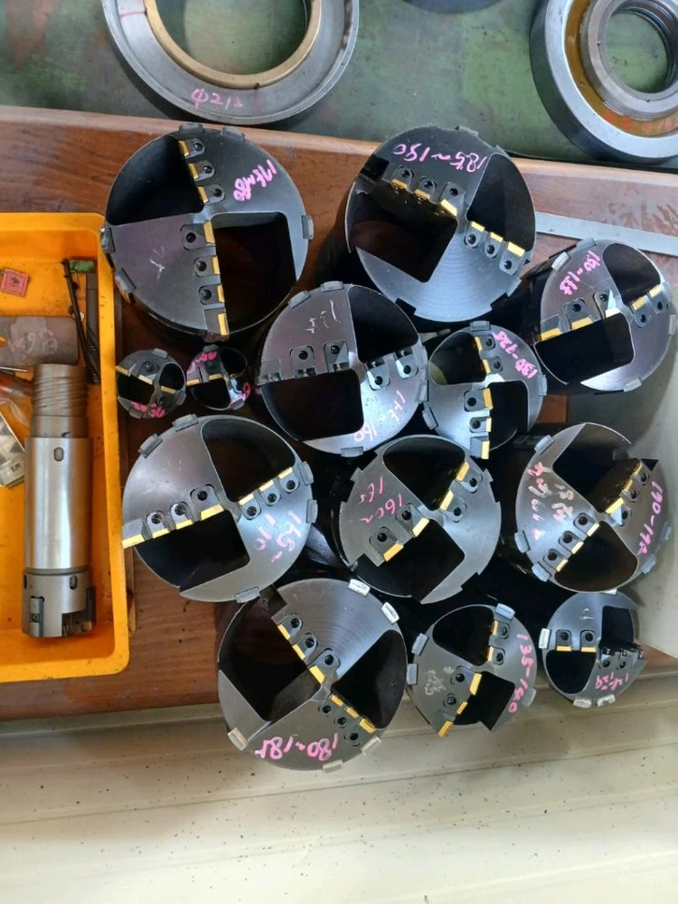 (공작기계) 딥홀기계, 딥홀공구 모두포함 1억3천만원입니다. 이미지