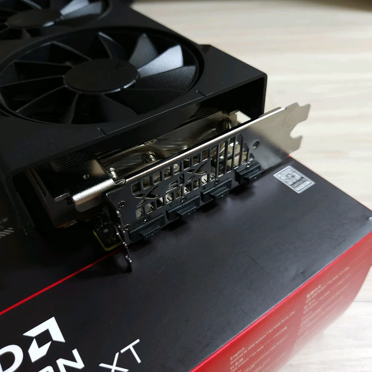 XFX 라데온 RX 9070XT SWIFT 이미지