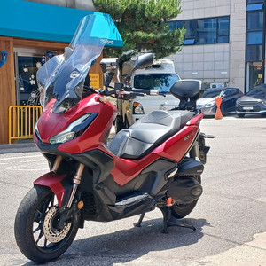 23년식 # ADV350cc # 무광레드 # 컨디션굿 저렴하게 판매합니다 이미지