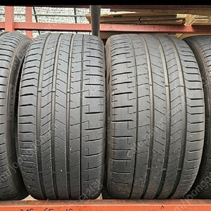 BMW X5M X6M 순정 타이어 1대분 판매 (295/35R21, 315/30R22) 이미지