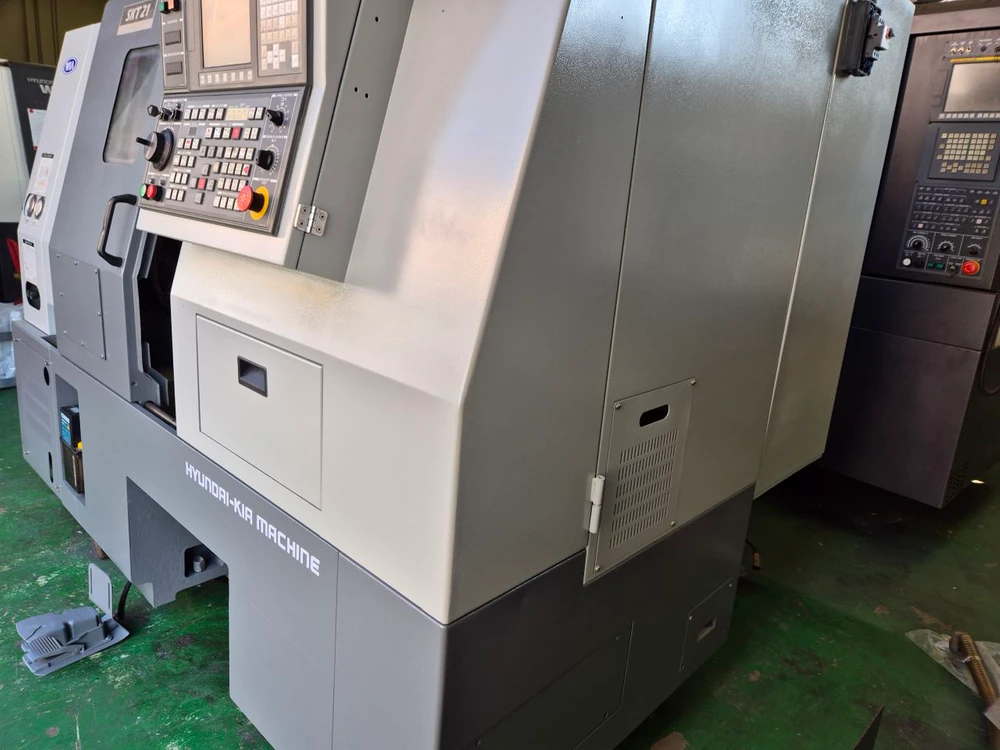 CNC선반(Hi-Tech CNC , SKT-21) 이미지