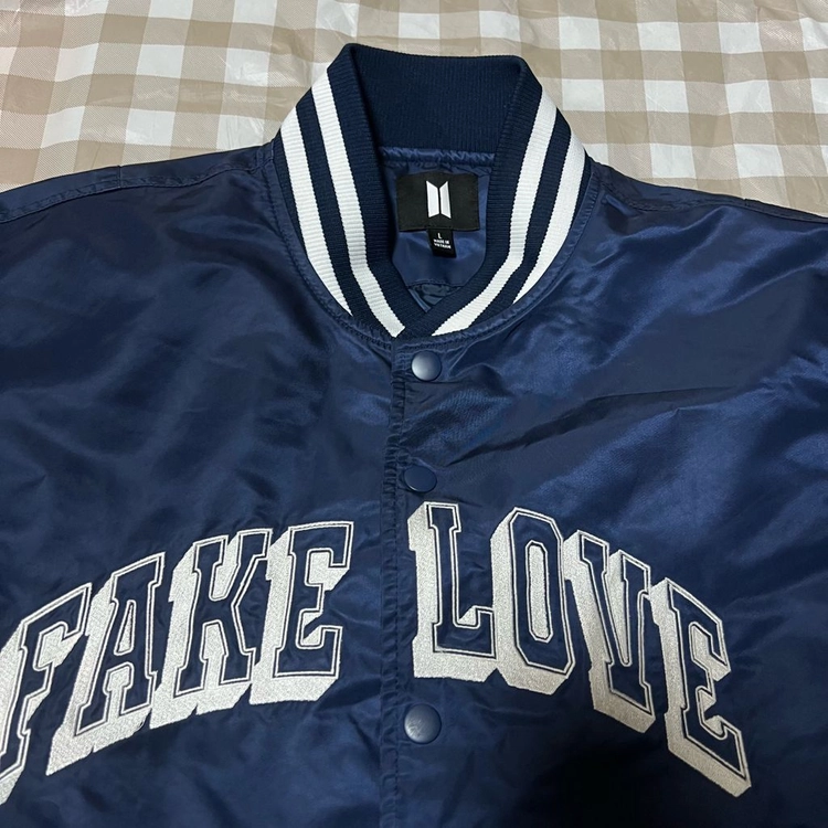 방탄소년단 Fake Love 한정판 자켓 L 방탄 BTS 위버스 빅히트 이미지