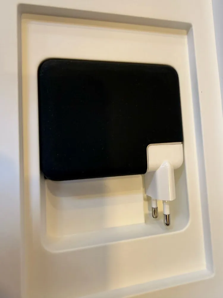 MacBookPro16 M3MAX/ 40/ 48/ 2TB/ SG 2023 이미지